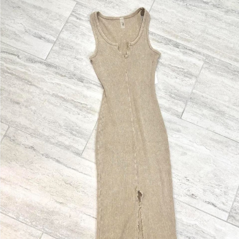 Edge Beige Knit Maxi Dress
